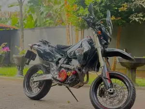 Suzuki DRZ 2012