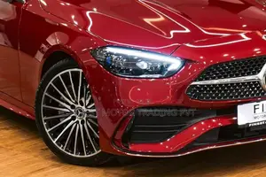 Mercedes Benz C200 AMG Premium Plus 2023