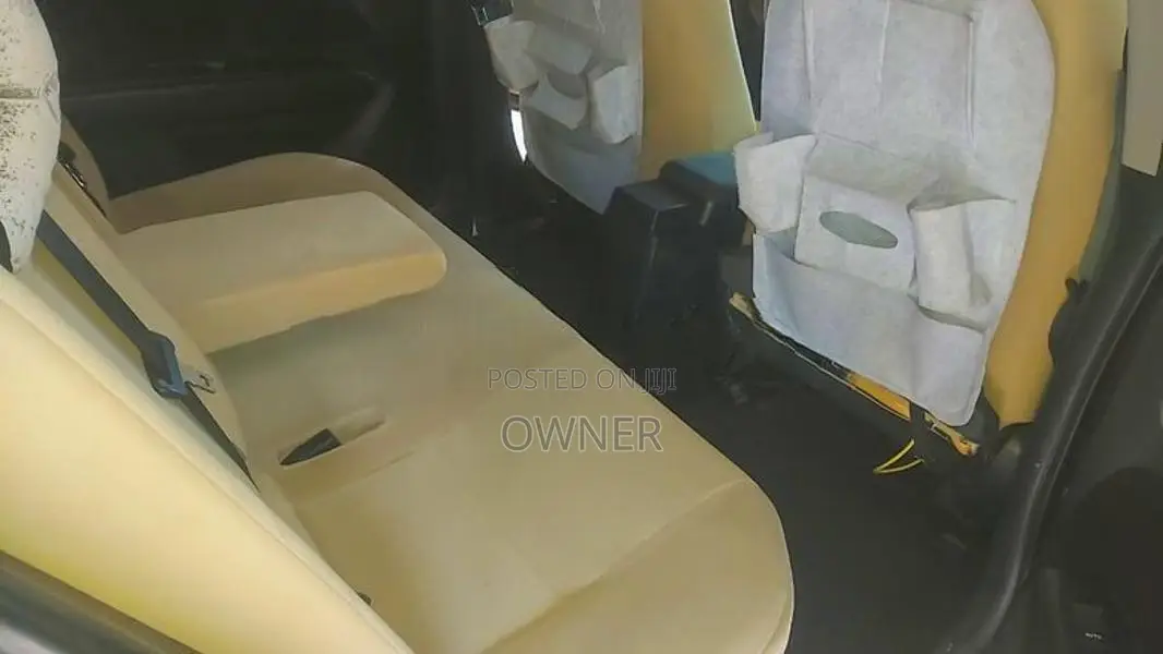 Toyota Axio 2015