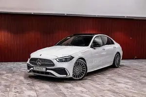 Mercedes Benz C200 AMG Premium Plus 2025