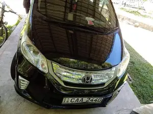 Honda Freed 2012