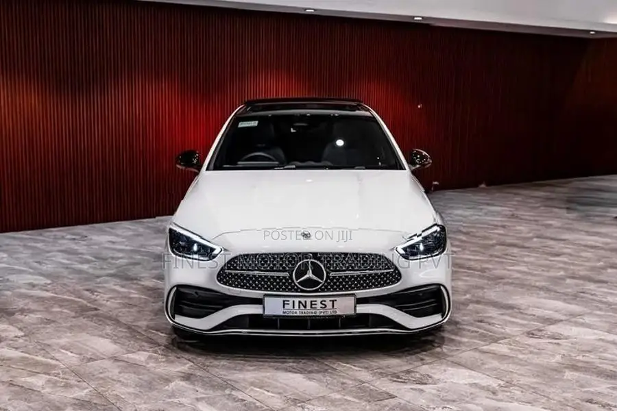 Mercedes Benz C200 AMG Premium Plus 2025