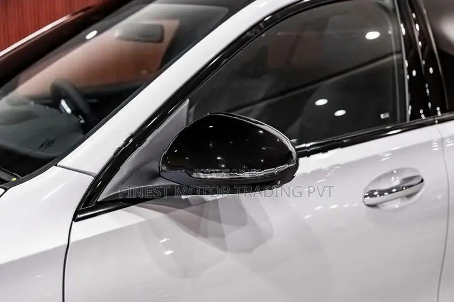 Mercedes Benz C200 AMG Premium Plus 2025