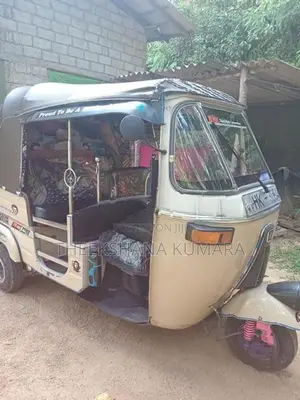 Bajaj RE 2003