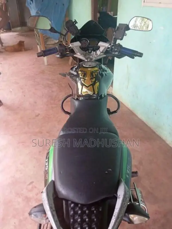 Bajaj Pulsar 135 LS 2011