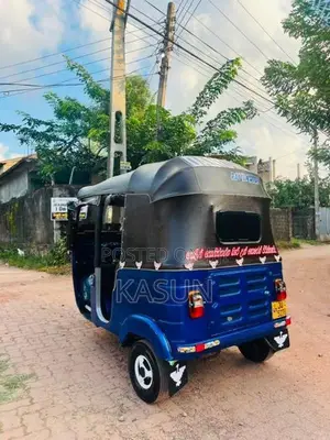 Bajaj RE Threewheeler 2005