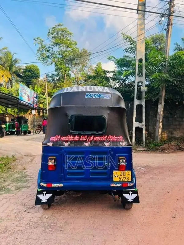 Bajaj RE Threewheeler 2005
