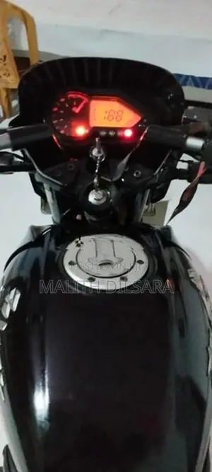 Bajaj Pulsar 150 2015