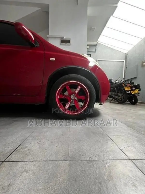 Nissan March AK12 2002
