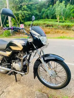 Bajaj CT100 2005