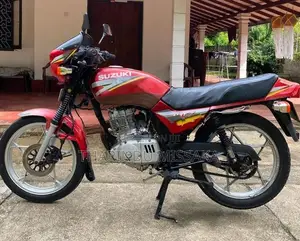 Suzuki GS 125 2004