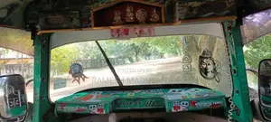 Bajaj RE 2017