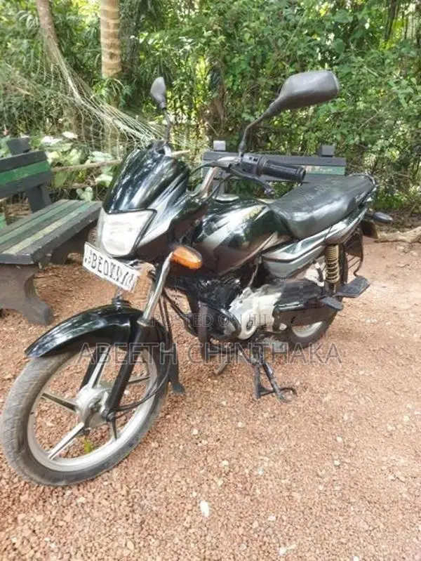 Bajaj Platina 2016