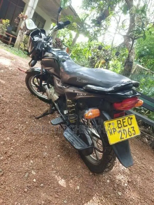 Bajaj Platina 2016
