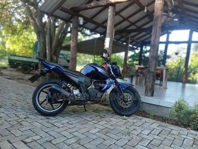 Yamaha FZ 2014