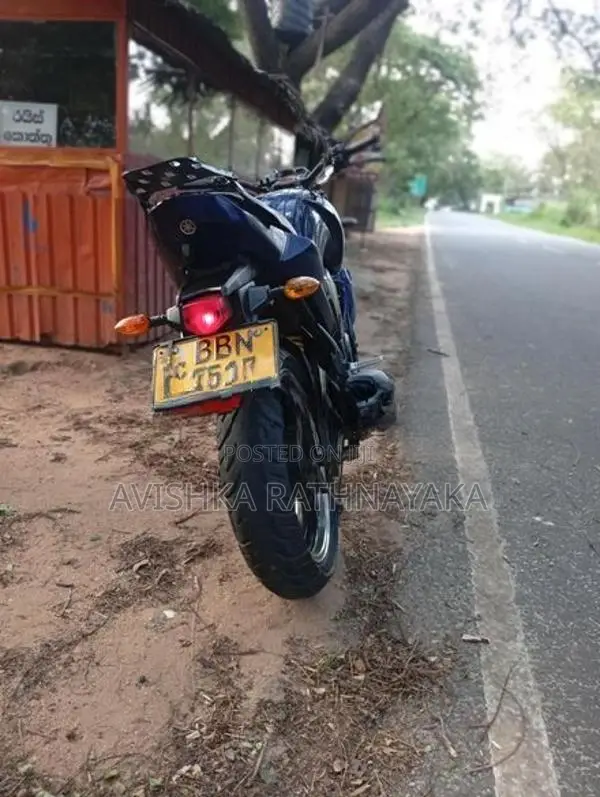 Yamaha FZ 2014