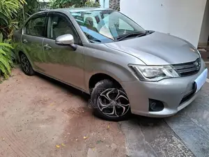 Toyota Axio 2012