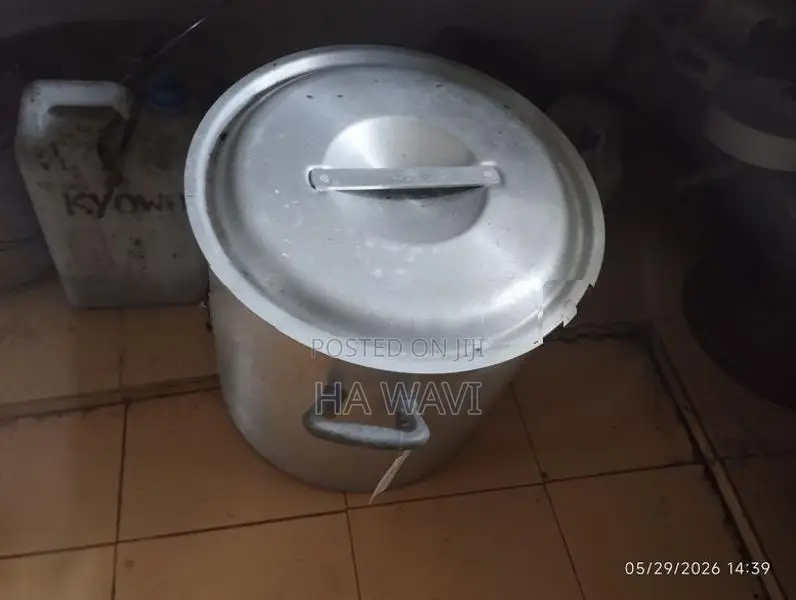 Large Aluminum Cooking Pot