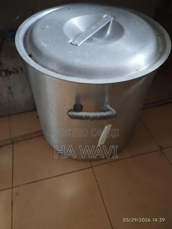 Large Aluminum Cooking Pot