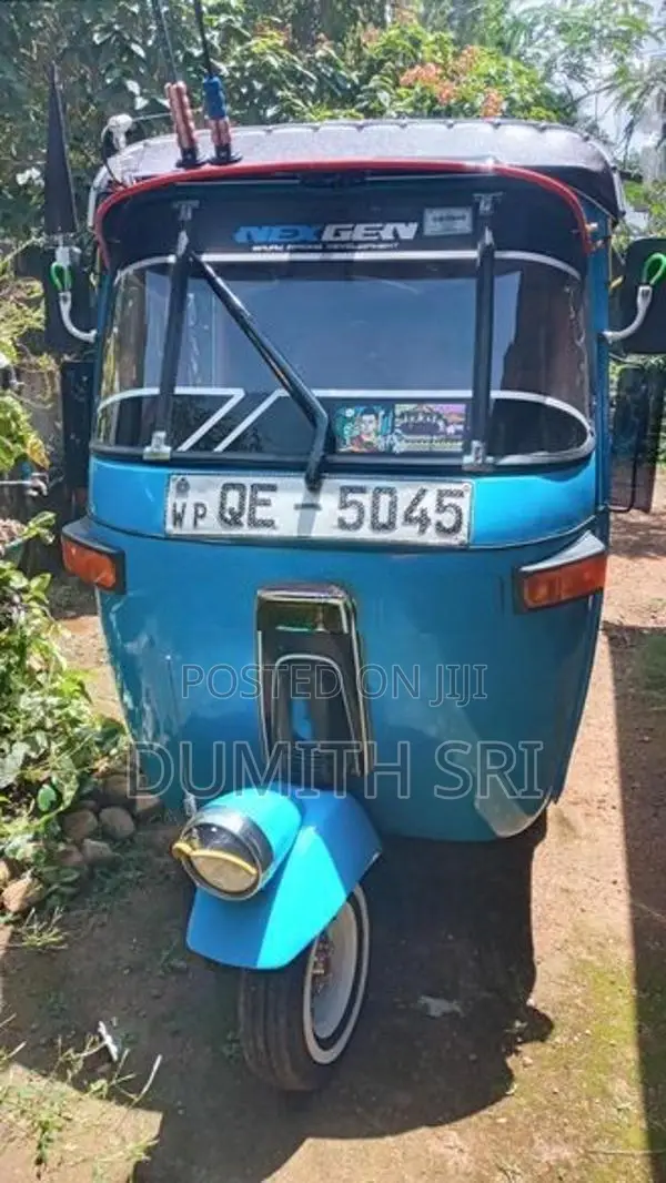 Bajaj RE 2006