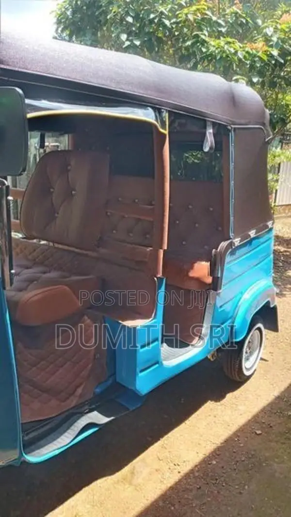 Bajaj RE 2006
