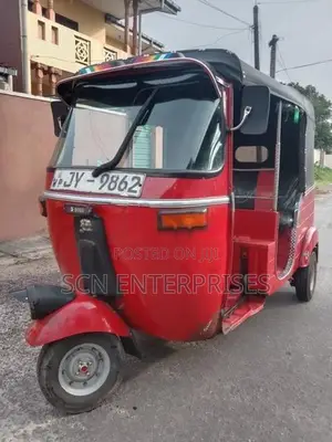 Bajaj RE 2005