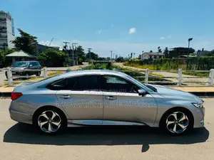Honda Accord 2019