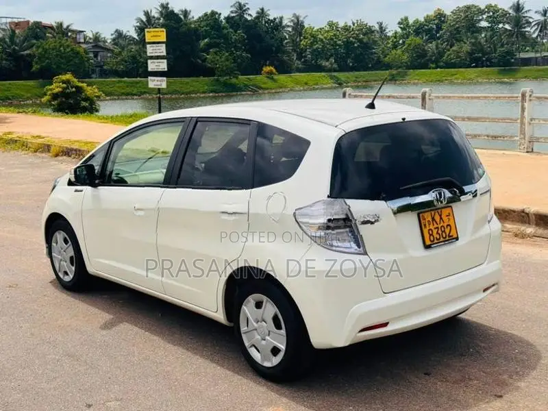 Honda Fit GP1 2012