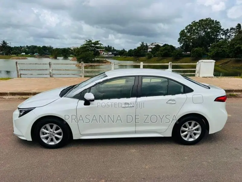 Toyota Corolla X Grade 2023