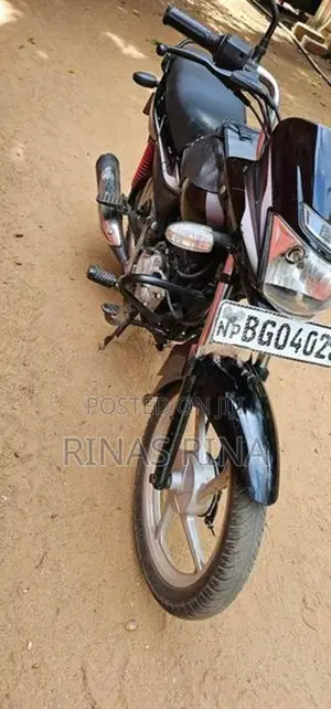 Bajaj Platina 100 2018