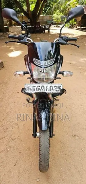 Bajaj Platina 100 2018