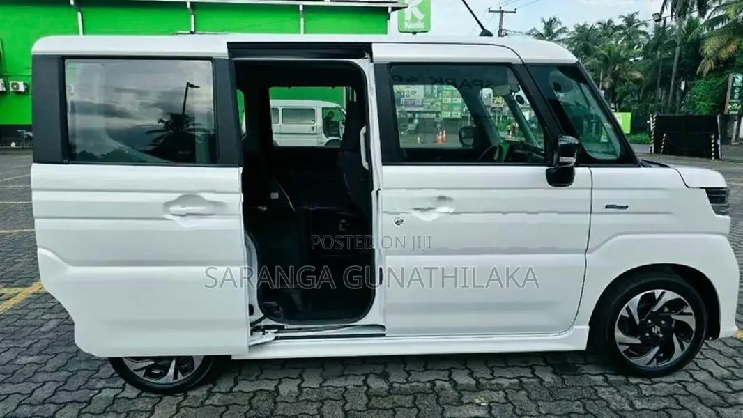 Suzuki Spacia Custom GS 2023