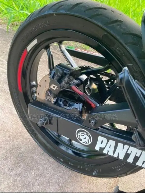 Bajaj Pulsar N160 2025