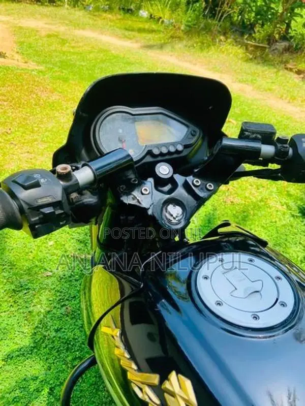 Bajaj Pulsar 150 2016