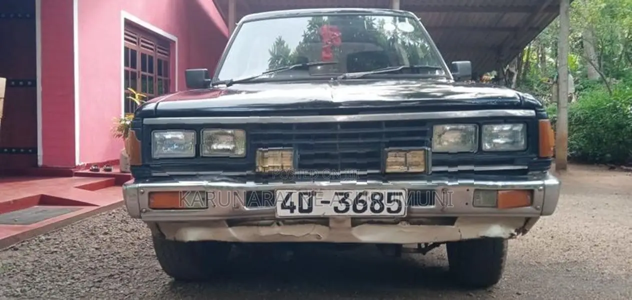 Nissan 720 Pickup Truck 1984