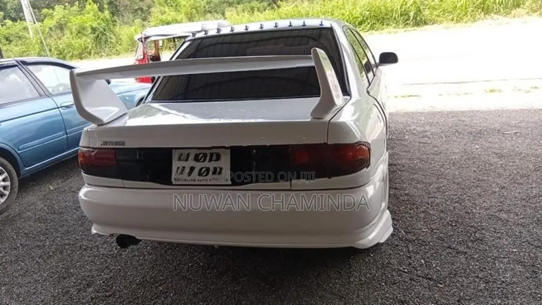 Mitsubishi Lancer 1998