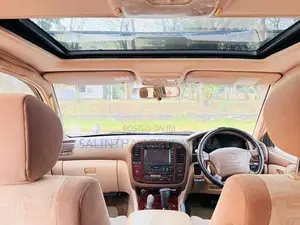 Toyota Land Cruiser Sahara 2000