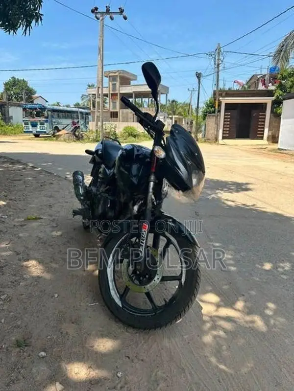 Bajaj Pulsar 150 2017