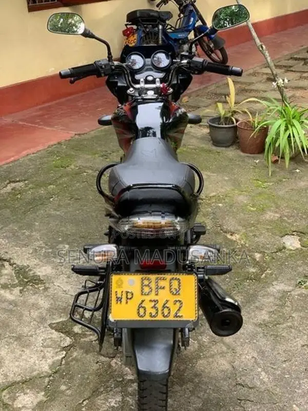 Bajaj Discover 125 2017