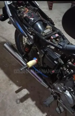 Bajaj CT100 2016