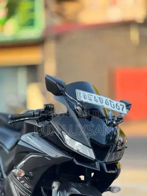 Yamaha R15 2019