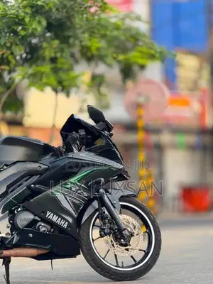 Yamaha R15 2019