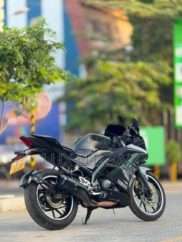Yamaha R15 2019