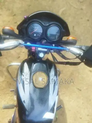 Bajaj CT100 2016