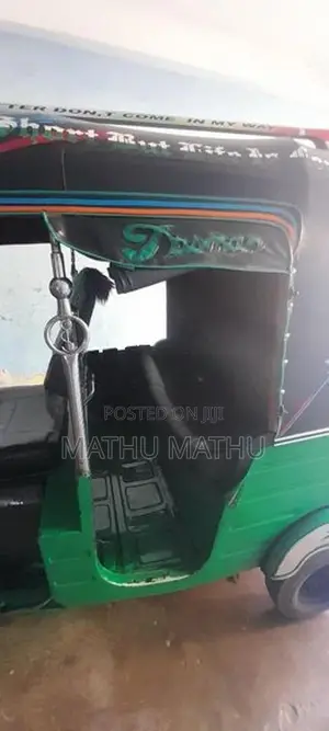 Bajaj RE 2006
