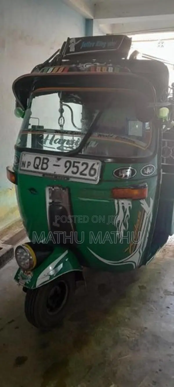 Bajaj RE 2006