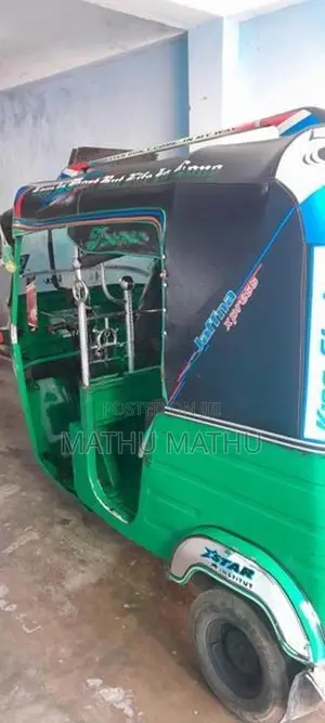 Bajaj RE 2006