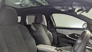 Peugeot 5008 GT 1.2L Hybrid 2025