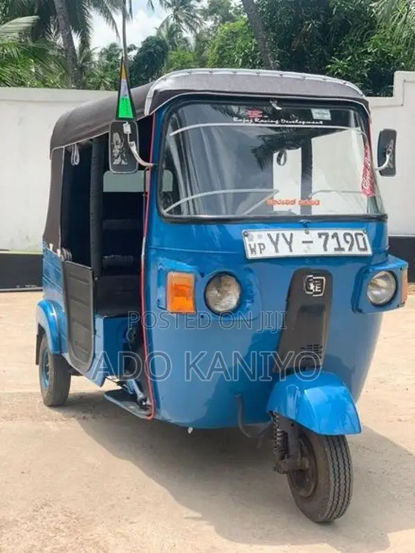 Bajaj RE 4 Stroke 2012