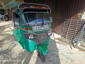 Bajaj RE 2014